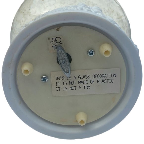 Snow Globe Dept. 56 Music Christmas Themed "Deck the Halls" Vintage - Picture 10 of 12